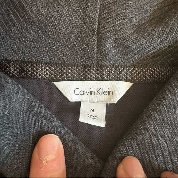 Calvin Klein Men’s Gray Button Collar Pullover Sweater Medium Cowl - Picture 4 of 6